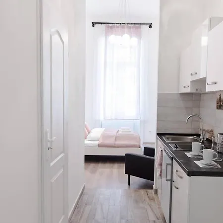 Brand New With Aircon In The Center