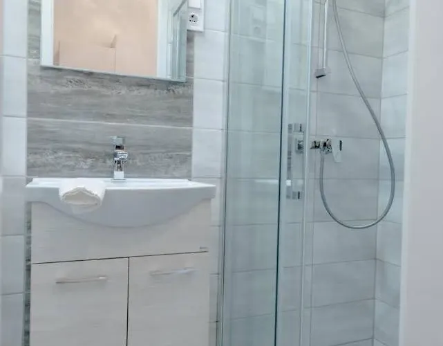 Apartamento Brand New With Aircon In The Center *